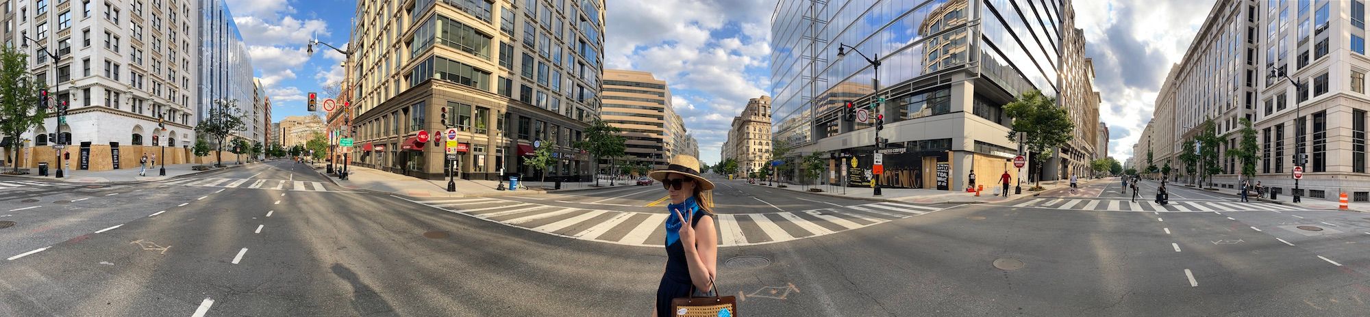 Deserted downtown DC on a weekday at lunch