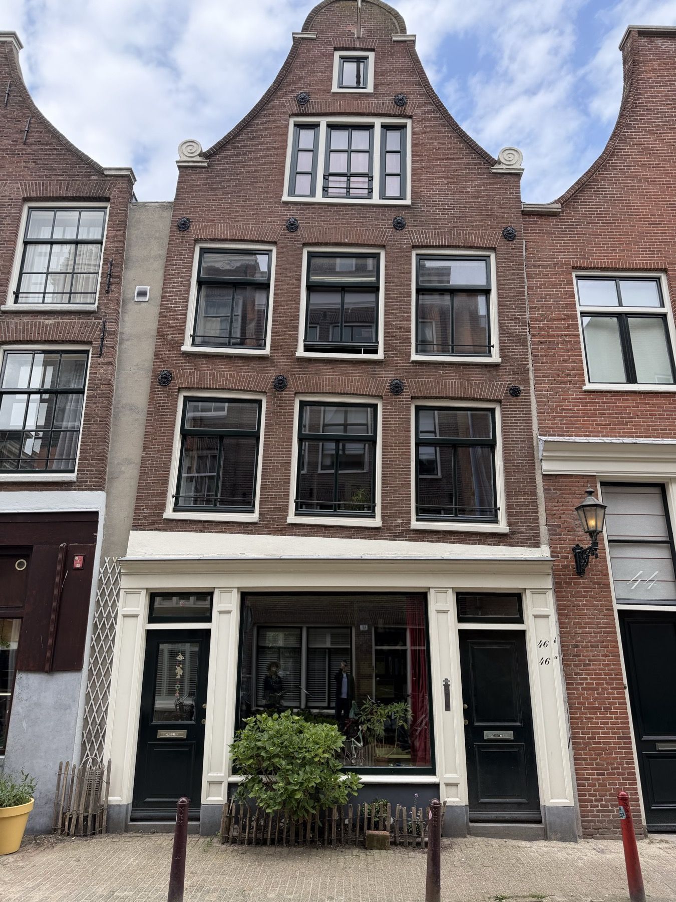 One of the canal houses that seems to lean more each time I pass it.